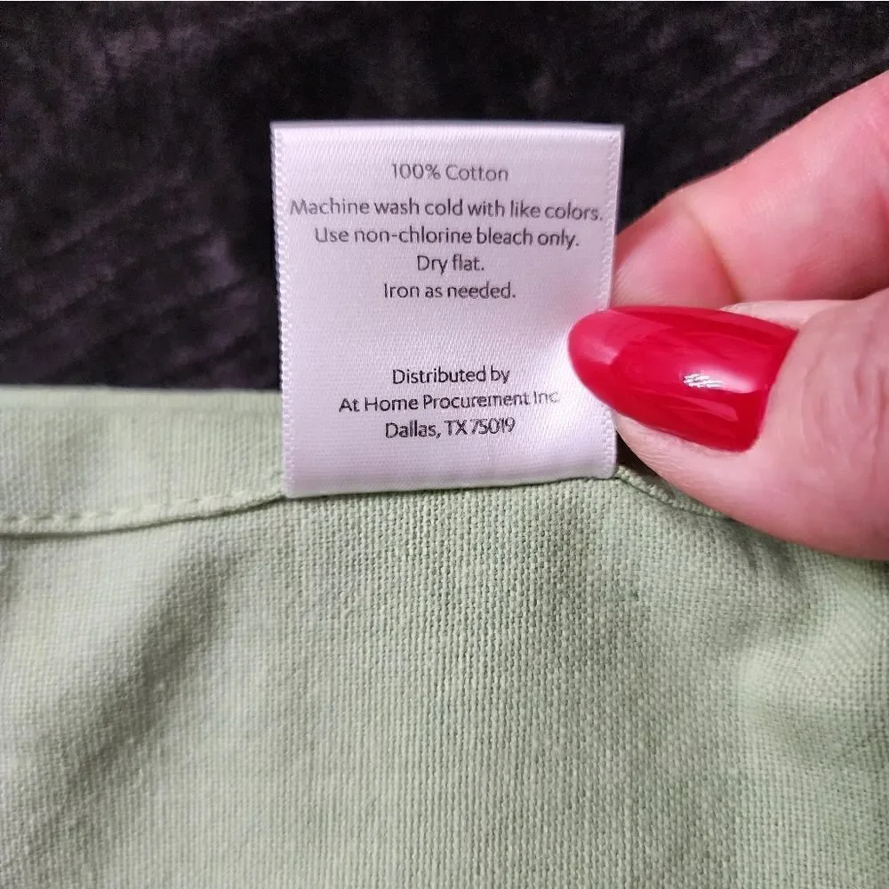 New 100% cotton Green Pastel Napkins Set of 4. 20